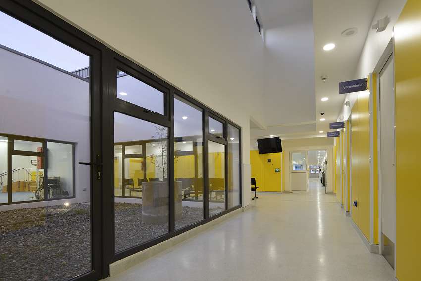 arquitectura centros de salud chile